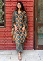 Load image into Gallery viewer, Brown Cotton Block Print Suit & Dupatta