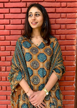 Load image into Gallery viewer, Brown Cotton Block Print Suit & Dupatta