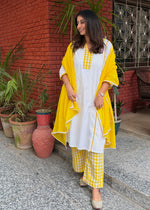 Load image into Gallery viewer, White Cotton Kurta Yellow Check Pants