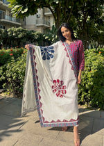 Load image into Gallery viewer, Maroon Ajrak Mul Suit Applique Dupatta