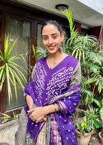 Load image into Gallery viewer, Purple Grey Cotton Bandhani Suit & Dupatta