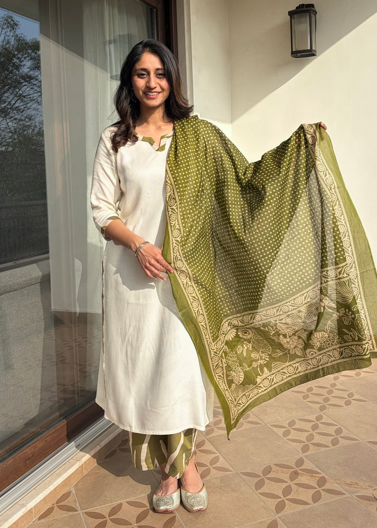 White Twill-Green Prints Set