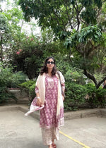 Load and play video in Gallery viewer, Mauve Cotton Block Print Suit &amp; Mulmul Dupatta
